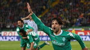 Classic bundesliga action from the 2005/06 season as hamburg face werder bremen. Istanbul Beckons For German Derby Rivals Uefa Europa League Uefa Com