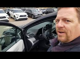 Toyota Sienna XSE interior options 2021 2022