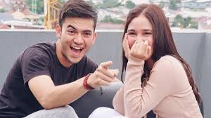 Pria yang lahir di gorontalo, tepatnya di bone bolango ini memiliki nama lengkap yang cukup panjang, yaitu rizky nazar mubarak basloom. Dekat Dengan Keluarga Syifa Hadju Kapan Rizky Nazar Ajak Menikah