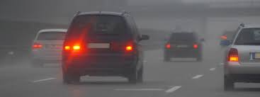 Sie dürfen nebelscheinwerfer nur dann einsetzen, wenn erhebliche sichtbehinderungen, zum beispiel durch nebel oder schnee, im straßenverkehr gegeben sind und die sichtweite weniger als 50m beträgt. Wann Darf Ich Die Nebelschlussleuchte Einschalten Mdr Jump
