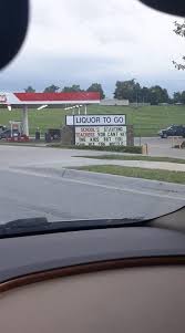 A Liquor Store S Sign In Fayetteville Arkansas Pics Liquor Store Liquor Store Signs