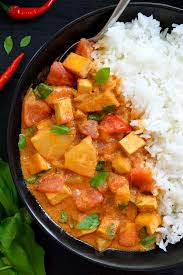 Place tofu on a plate lined with paper towels; Vegetarian Thai Red Curry