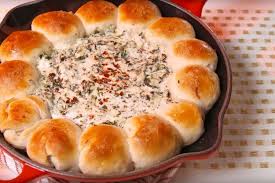 Wow Une Trempette Et Des Petits Pains Tout En Un Food Confort Food Delish
