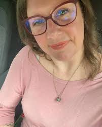 mi nuh search up di phone but di text did ah show, it seh if ah meet him  again todeh ,,, yuh and him deh!