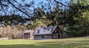 Click on a cottage below for full details. 15 Small Towns For A Weekend Trip In Central Ontario To Do Canada