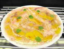 La chiusura ermetica permette alle fibre della polpa di assorbire il condimento e potrete. Cuocicucidici Pesce Spada Marinato