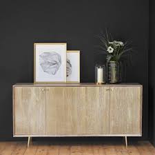 Belle patine miel doré, pieds belle patine miel doré, pieds compas, elle a tout d'une grande ! Buffet Scandinave Lignes Dorees Pieds Compas Dore Made In Meubles