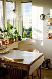La Fabrique A Deco Des Plantes Dans La Cuisine Deco Appartement Deco Petite Salle A Manger