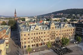Im sommer auch camping und hüttenvermietung, ein teil des strandes ist den gästen vorbehalten. Die Sehenswerte Steinstadt Von Sundsvall