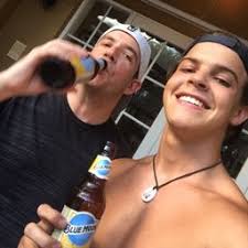 dvc90's Pizza Review at Nico's Brothers Pizzeria NY Pizza