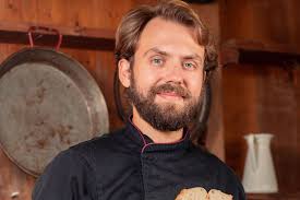 Sourdough: Learn How to Bake Artisan Bread at Home