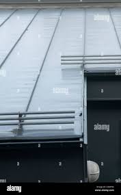 Snow guards hi-res stock photography ...