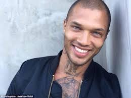 Résultat de recherche d'images pour "jeremy meeks mugshot"