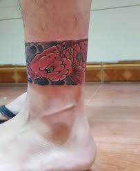 Ý nghĩa những hình xăm của lady gaga: Hinh XÄƒm Vong Chan Ä'áº¹p Tattoo Vong Cá»• Chan Ná»¯ Nam