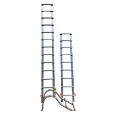 Outillage levage et travail en hauteur échelles et échafaudages échelle tubesca comabi, détails : Echelle De Toit A Crochet Tout Aluminium Longueur 5 90 M En 3 Bouts Avec Crochet Amovible 14kgs Cdiscount Bricolage