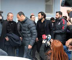 Umut bulut babası kemal bulut'u kaybetti.diğer takımlardan baş sağlığı dilekleri. Umut Bulut Un Babasi Son Yolculuguna Ugurlandi Terim Gozyaslarini Tutamadi Son Dakika Spor