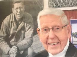 Melinda Cronin's Instagram, Twitter & Facebook