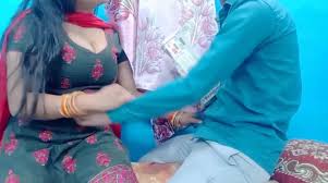 Girlfriend ne land lene ke liye apne boyfriend ko jane nhi diya watch online