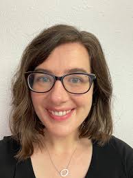 Leanne Connolly (@LeanneMConnolly)