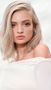 💚Vibin’ & Thrivin’, Today @hello.salon was one of the first to receive the  new Aveda spring/summer VIBE collection! In an ever-evolving world of  trends, from the timeless Bob, to the fresh, 70’s ...