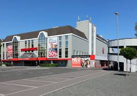 Finde die besten angebote von schaffrath in düsseldorf und alle prospekte und gutscheine von weiteren möbel & einrichtungshäuser. Datei Schaffrath Dusseldorf Bilk Jpg Wikipedia