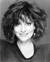 LESLEY ANN WARREN 8X10 PHOTO #D6847 at Amazon's Entertainment Collectibles  Store