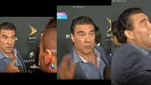 Yáñez fue convencido por el personaje interpretado por álex montiel para darle una cachetada a un desde que se aceptó el trato, yáñez se mostró dudoso de llevar a cabo el reto. Eduardo Yanez Golpeo A Reportero De El Gordo Y La Flaca Tras Pregunta Sobre Su Hijo Video Espectaculos Trome