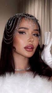 Regina Barbour's Instagram, Twitter & Facebook