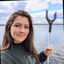 Nichole Byrne's Instagram, Twitter & Facebook