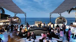 Lounge Bars And Nightclubs Vacation Spots Night Life Night Club