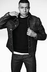 Know the full biography including his earnings and career goals for his club and country. Kylian Mbappe Das Em Spiel Deutschland Gegen Frankreich Konnte Von Diesem Mann Entschieden Werden