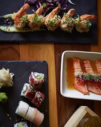 Une Panoplie De Plats Froids Ou Chauds Pour Les Amoureux De Cuisine Fusion Jetez Un Oeil A Notre Menu Du Soir Http Bit Ly Kyomenusoir Food Izakaya Snacks