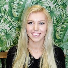 Sarah Sears's Instagram, Twitter & Facebook