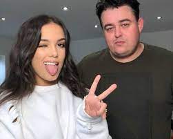 Daz was born on the 7th of august, 1985 in hastings, england. Darren Black Bio Affair Divorce Net Worth Ethnicity Salary Age Nationality Youtube