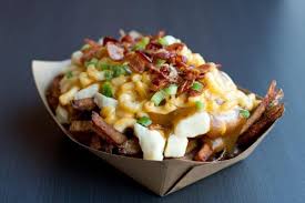10 Poutines Qu On A Hate De Manger Durant La Poutine Week Nightlife Recipes Poutine Classic Food
