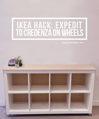 An Easy And Sleek Ikea Hack Turns An Expedit Or Kallax Unit Into A Simple Stylish Credenza On Wheels Muebles Muebles Para Tv Decoraciones De Casa