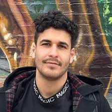 adrian :-) (@YungerAdrian)