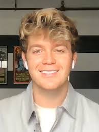 Jamie Miller's Instagram, Twitter & Facebook