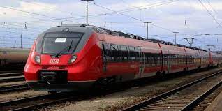 تفسير حلم ركوب القطار مع شخص أعرفه في المنام لابن سيرين train rides train riding