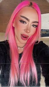 Lilybell Incomodando