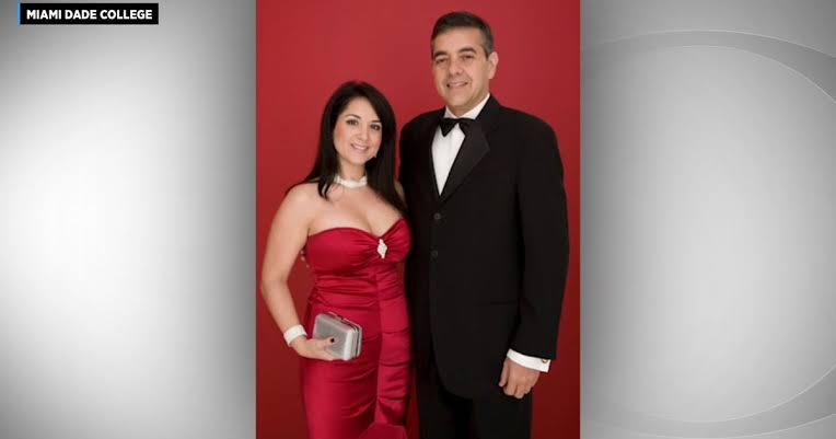 Esther Nuhfer y David Rivera, generada por IA