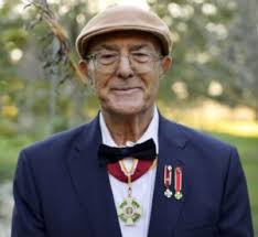 The Progressive Recovering of Einstein's Determinism under Strong  Interactions • scientia.global