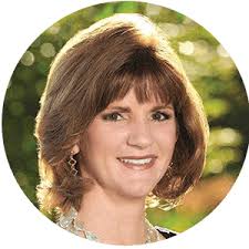 Kimberly Cress's Instagram, Twitter & Facebook