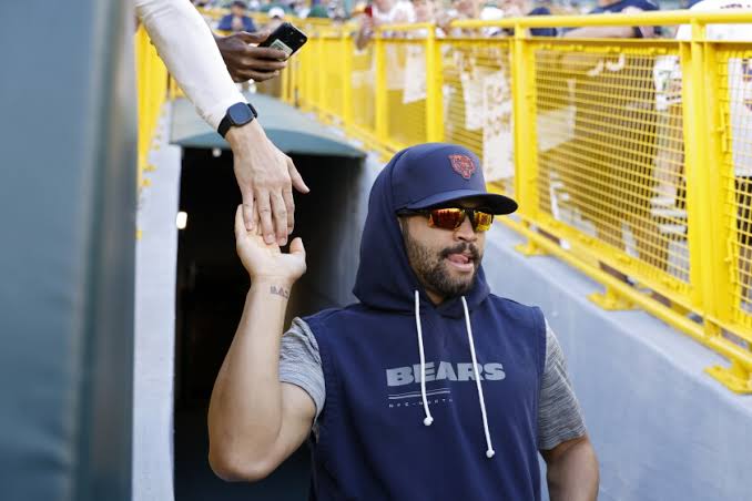 Bears QB Caleb Williams inactive vs. Packers, but appears on track to  return for Falcons game - Chicago Sun-Times