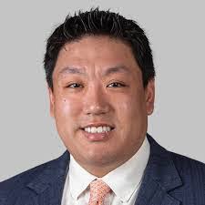 Brandon Isham's Instagram, Twitter & Facebook