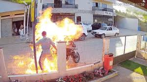 Morre mãe de homem que ateou fogo em moto durante abordagem da PM no ES