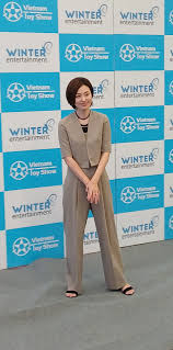Ayumi Kinoshita - Wikipedia