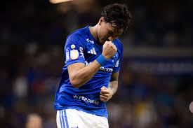 Análise: Cruzeiro suporta pressão e começa a desenhar próximos passos da temporada