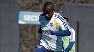 Énner Valencia sigue esperando su debut con Boca Juniors : no fue convocado para enfrentar a Platense