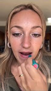 Danielle Nobles's Instagram, Twitter & Facebook